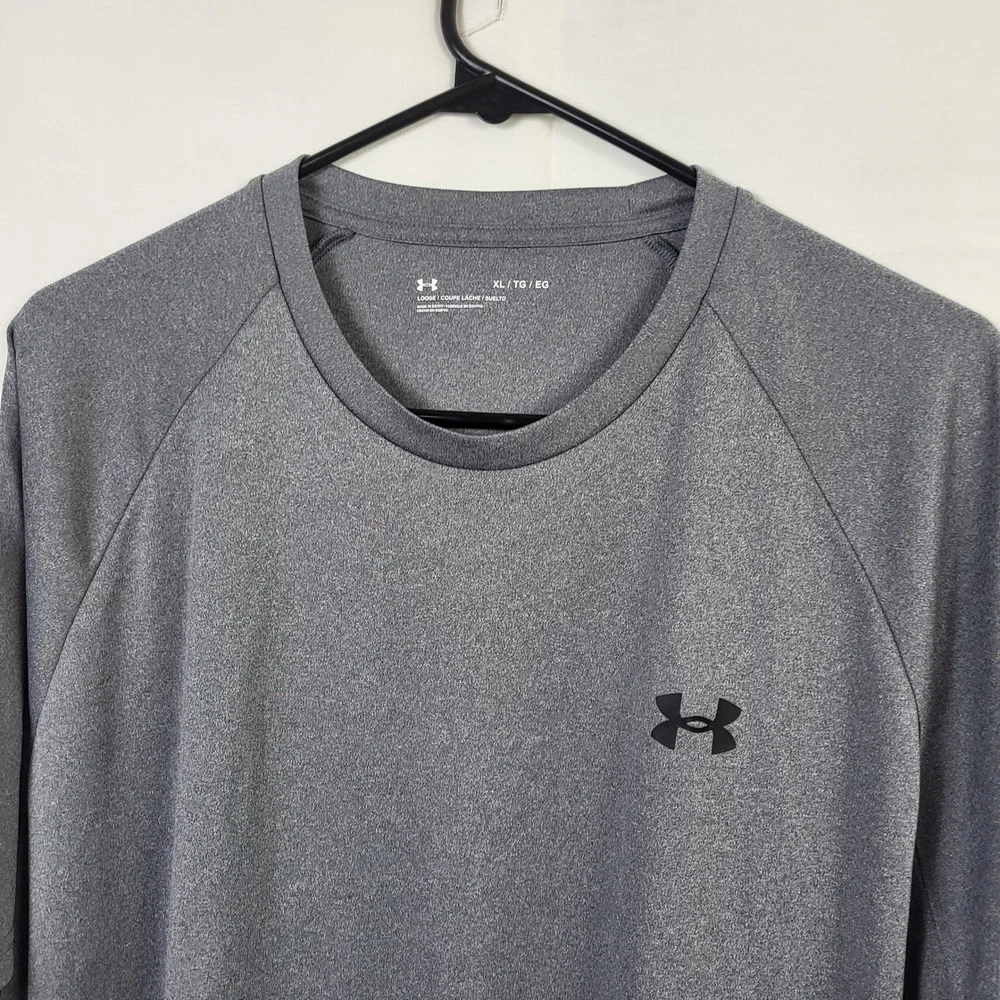 Under Armour XL Gray Heather Performance Athletic T Shirt Loose Fit Short Sleeve